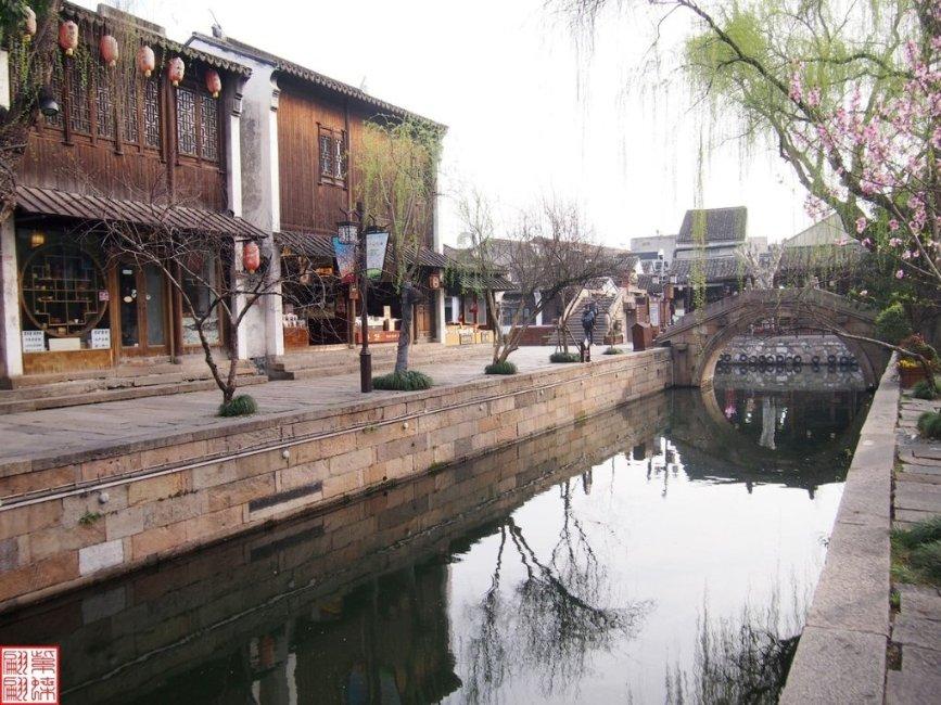 一次性餐具:便捷卫生的多场景应用